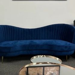 Sophia Upholstered Camel Back Sofa Blue
Coaster$20 Down Payment and delivery available 