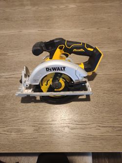 Dewalt Circular Saw