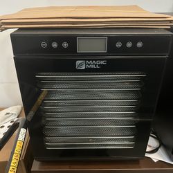 Food Dehydrator, Like New 