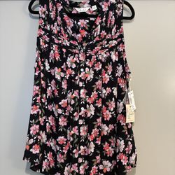 New Women's Floral Tank Top- Size 1x 