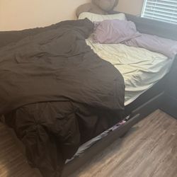 Queen size Bed