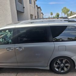 2011 Toyota Sienna