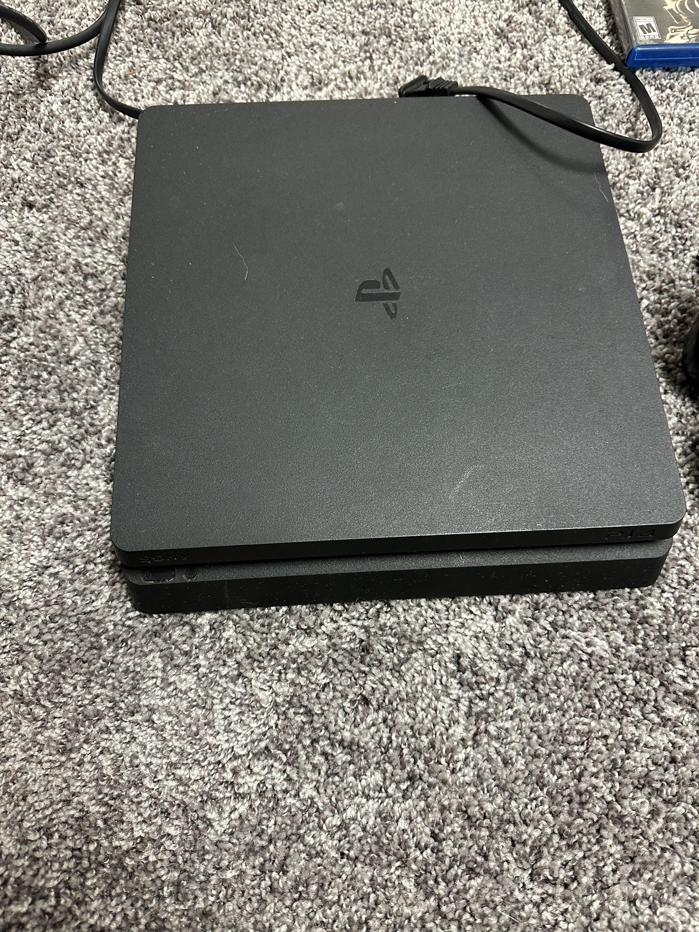 Ps4 With 11 Games 2 Controllers+ Charging Dock
