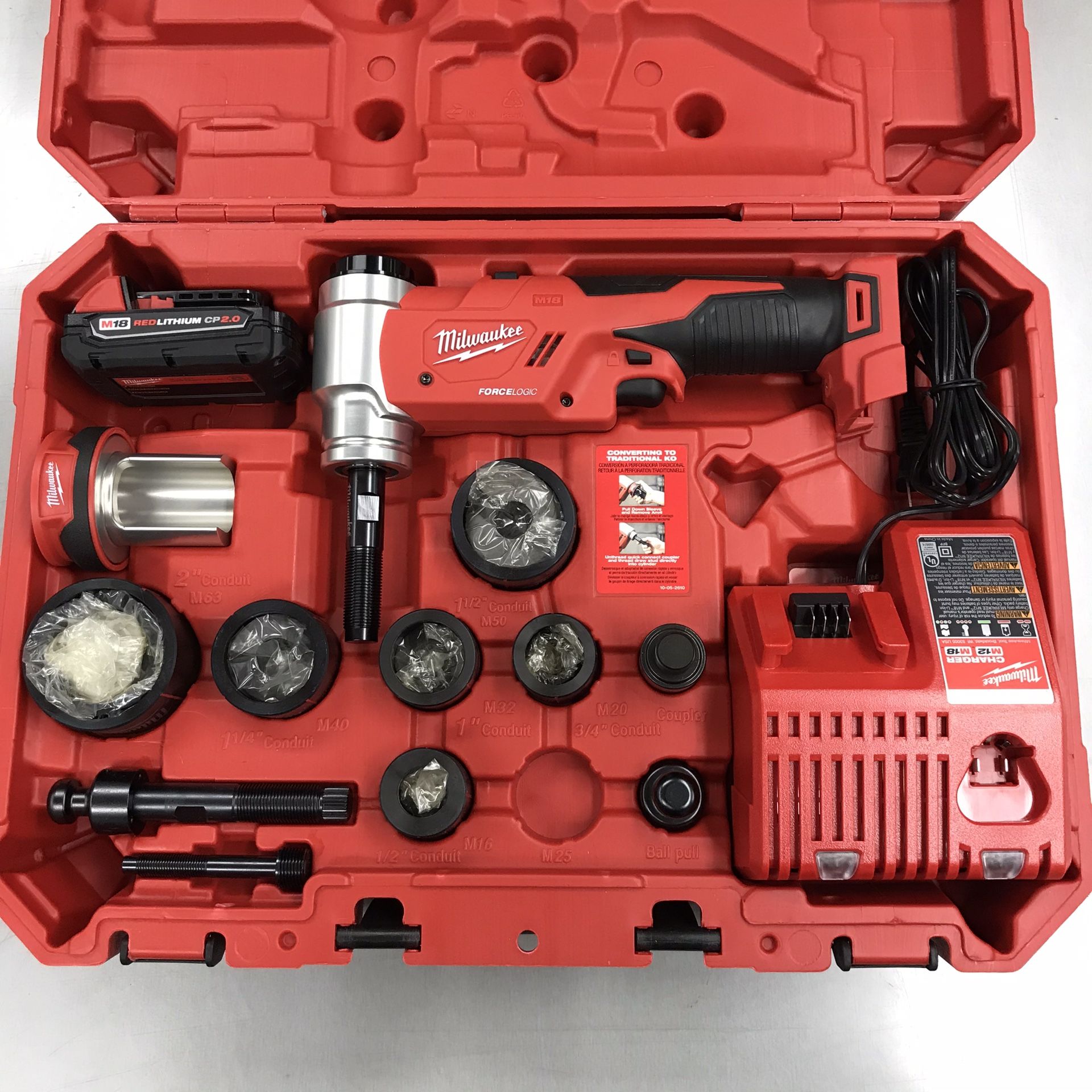 Milwaukee M18 Force Logic 18V 6T Knockout Tool Kit Model 2677-21     (27)