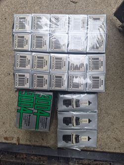 Greenlite 9004 Tungsten Halogen Bulbs Lot