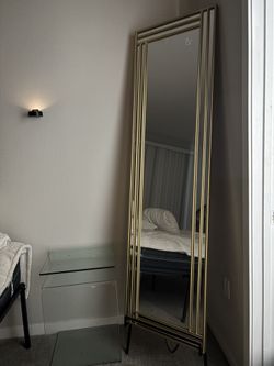 Mirror With Stand 