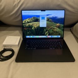 MacBook Pro 2023 M3 Pro 16”