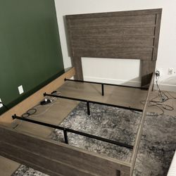 Queen Bedroom Set