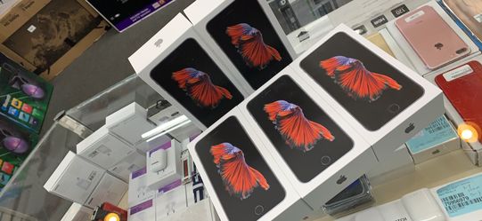IPHONE 6 s PLUS UNLOCKED 32 GB