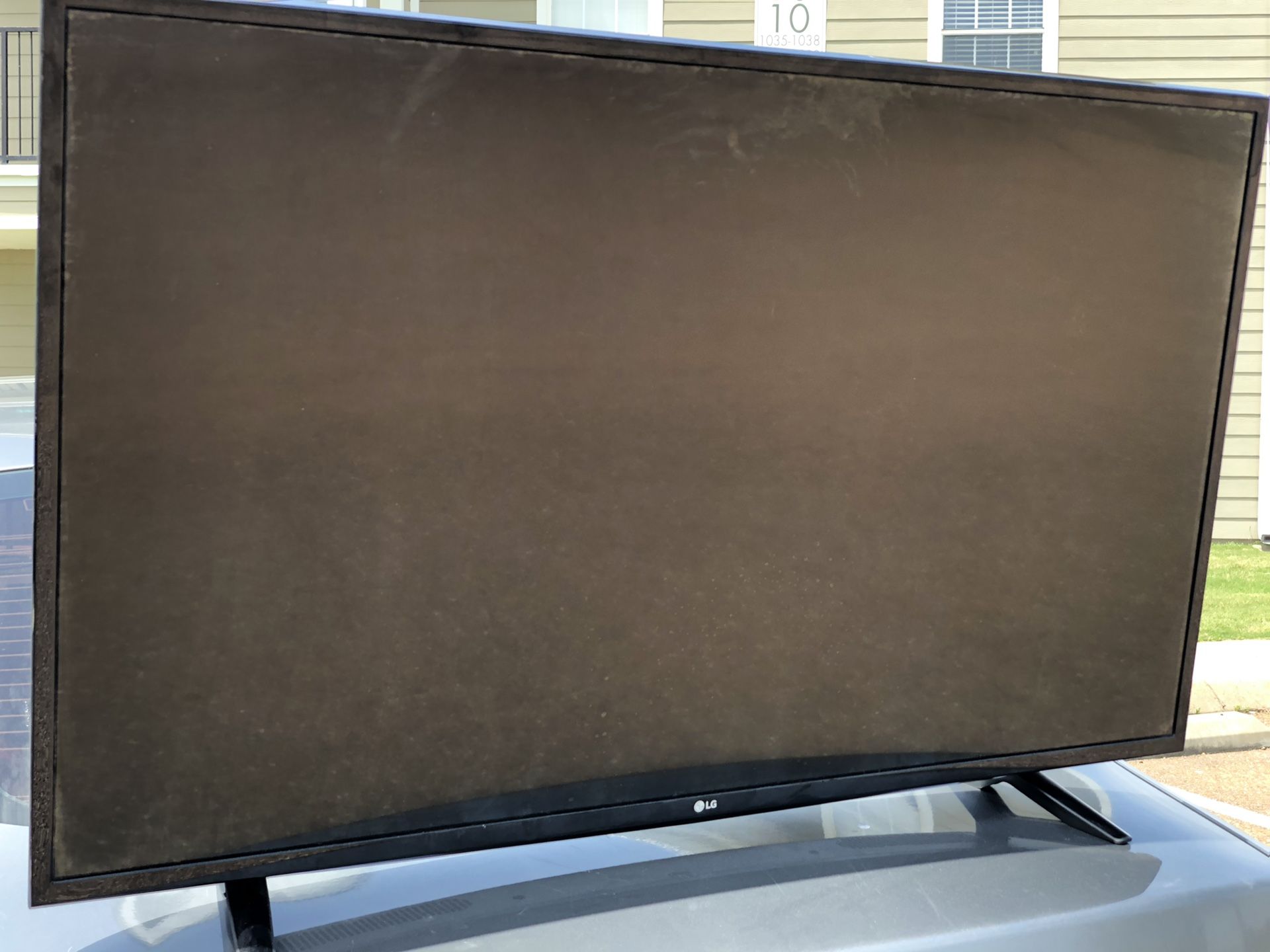 LG 50” TV (Excellent Condition)