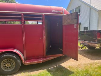 2004 Chapperal 3 horse slant/stock trailer