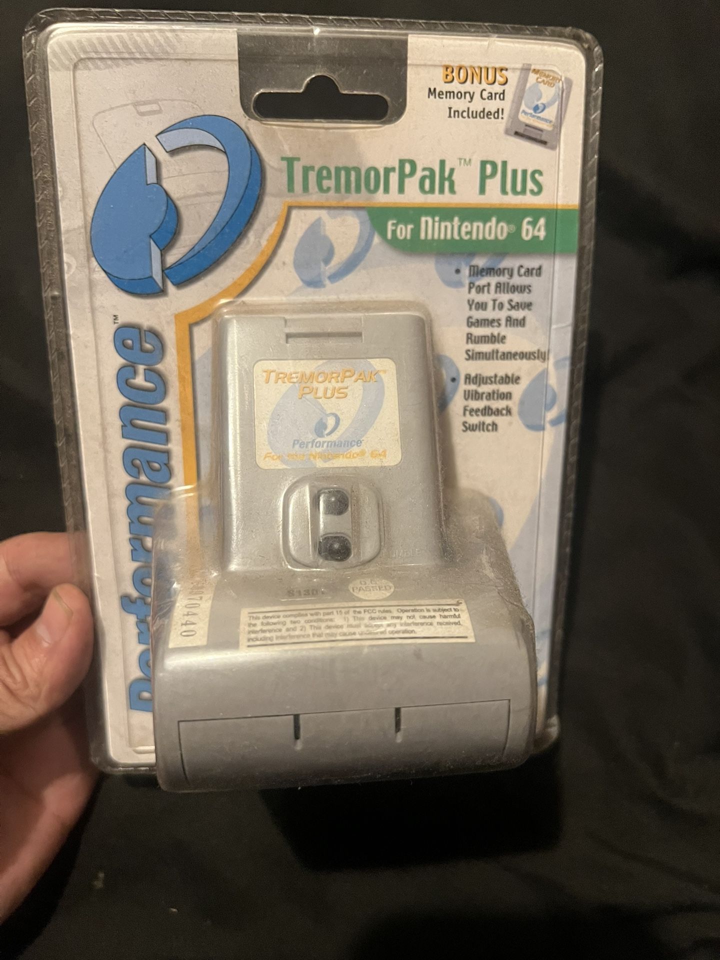 Nintendo 64 Tremor Pak And Memory Card