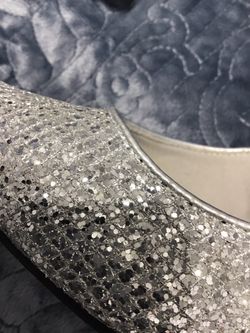 Woman’s / Juniors Shoes