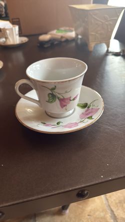 Vintage Floral Porcelain Teacup & Saucer Set – Pink Sweet Pea Design