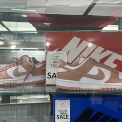Nike Dunks 