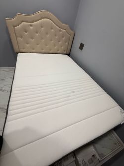 IKEA full mattress w/ box spring & bed frame, like new