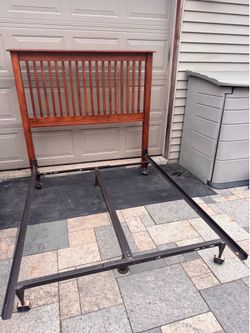 Daniel's Amish Mission Queen Bed