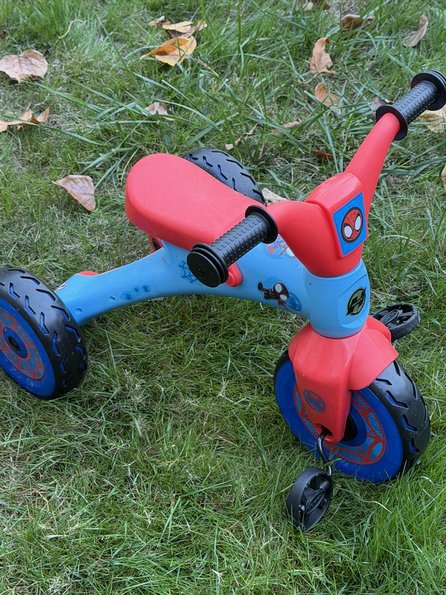 Like New Only Been Indoor Huffy Marvel Spidey and His Amazing Friends Light Up Kids' Trike, Ideal for Ages 3+ Years