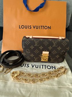 Louis vuitton pochette metis monogram east west