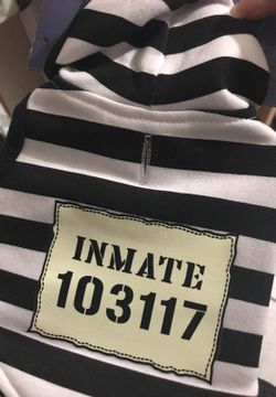 Inmate pet costume SIZE: XS