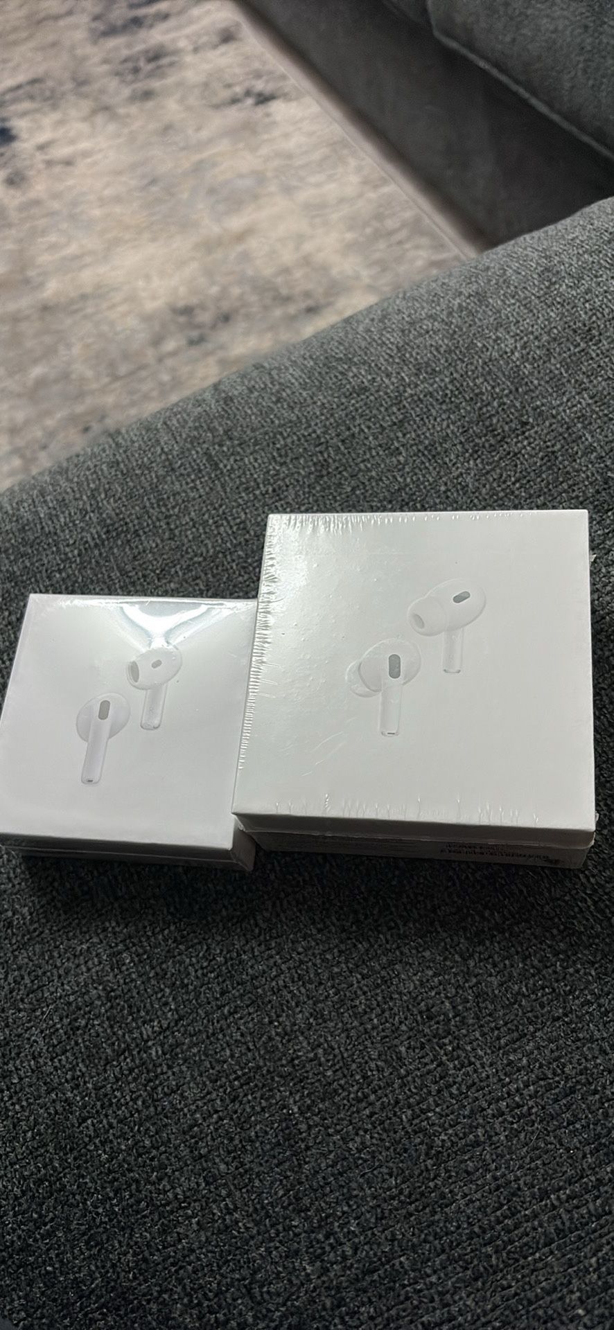 AirPods
