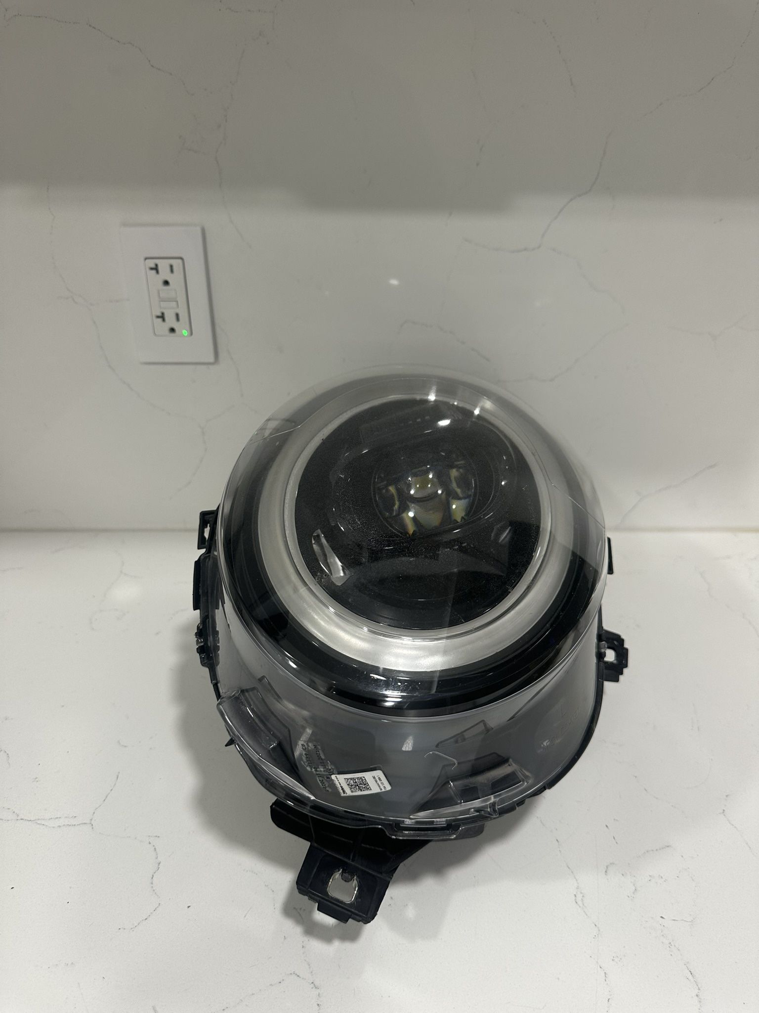MINI COOPER S BLACK ORIGINAL OEM LEFT DRIVER LED HEADLIGHT HOUSING 2019-2024