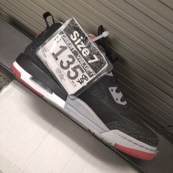 JORDANS SIZE 7