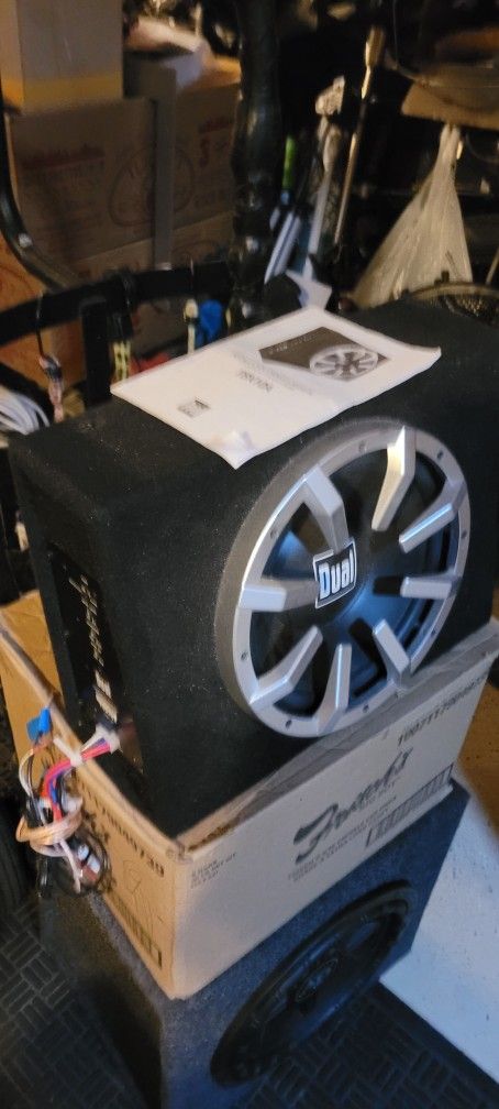 'Dual' Powered 300 Watt Subwoofer