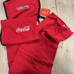 NWT Coca-Cola Sport Travel Premium Fleece Blanket In Pillow Shaped Carrier HIGHLY COLLECTIBLE
