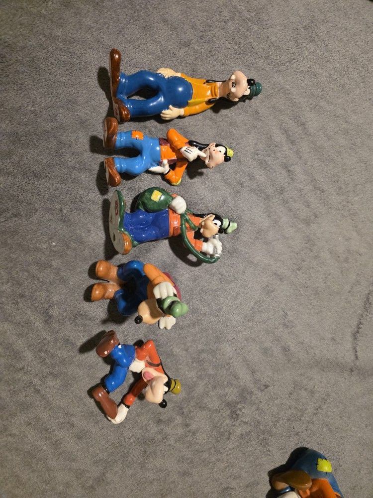 Goofy Figurines