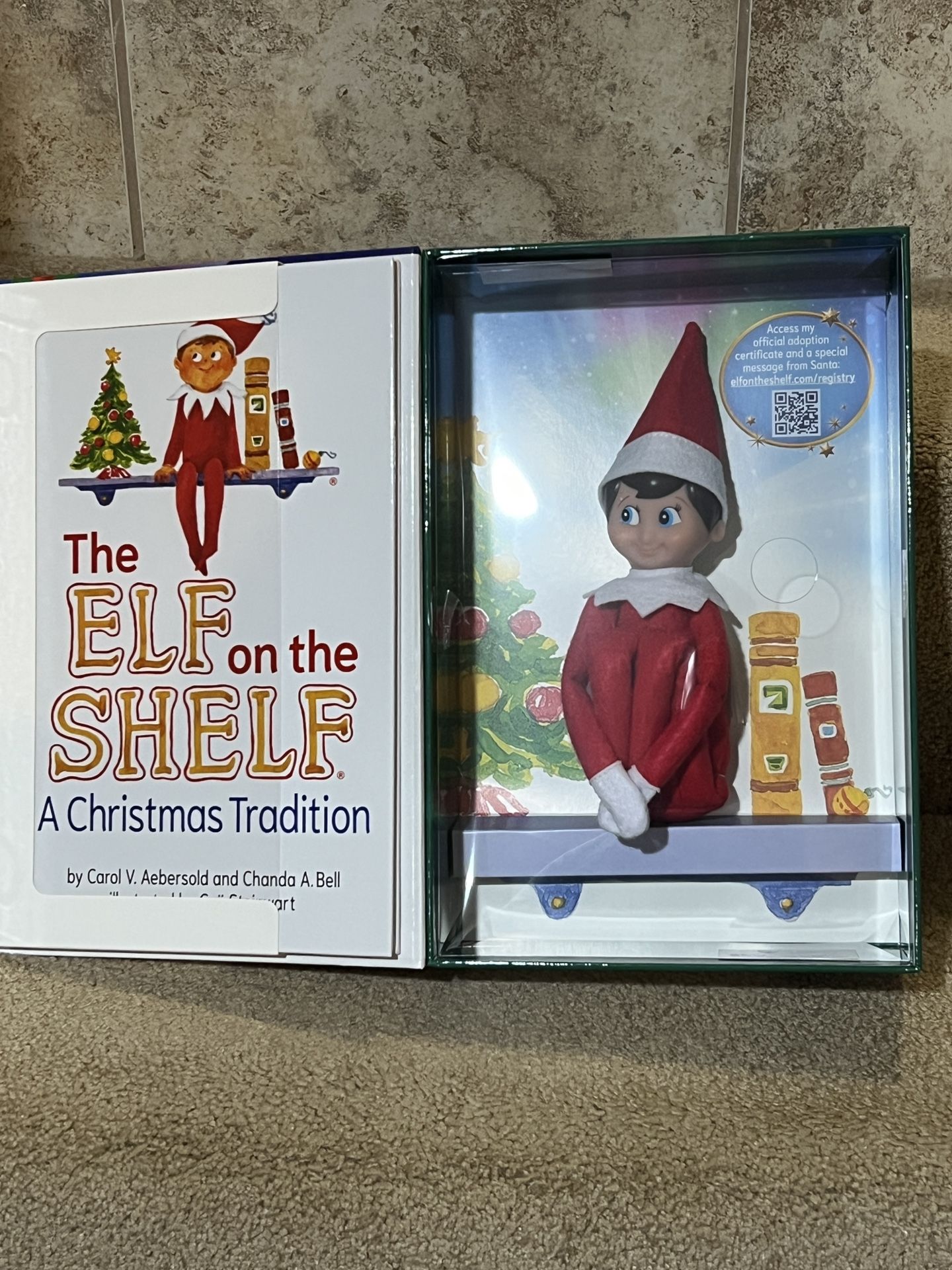 The Elf On The Shelf Blue Eyed boy Doll A Christmas Tradition Book