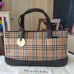 Authentic Vintage 90s Burberry Medallion House Check Handbag- USED(PRE-LOVED)
