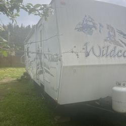 2007 Wildcat Travel Trailer With One Slide. Great Conditions 