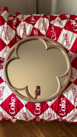 Round hanging mirror
