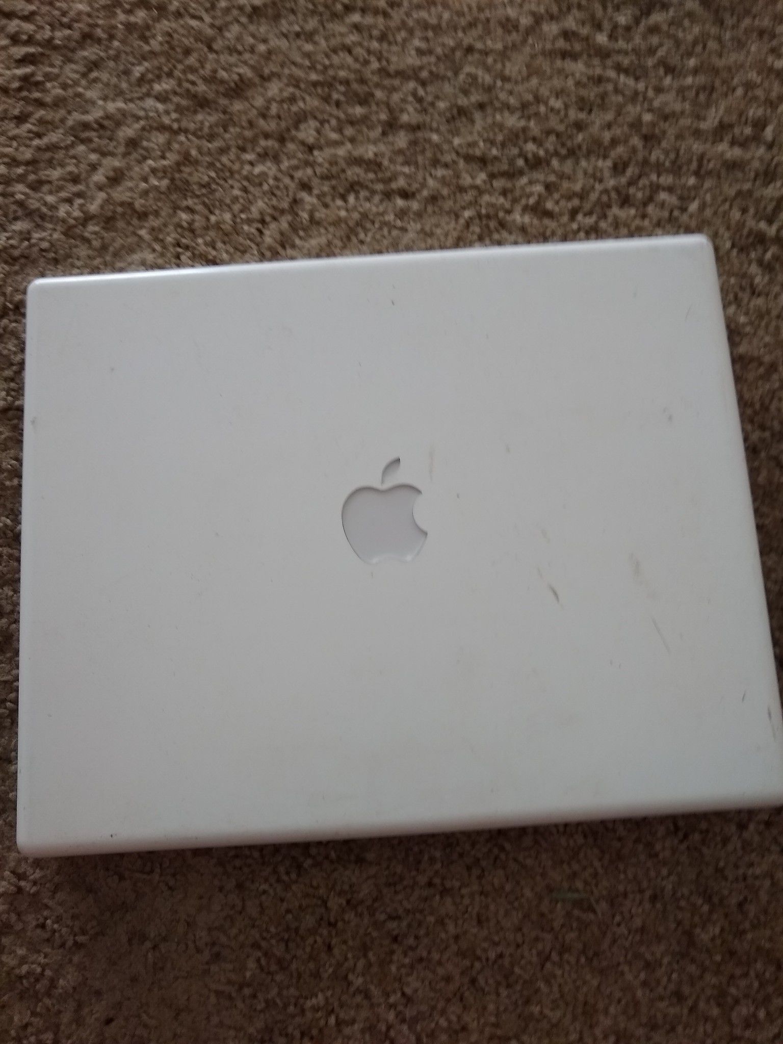 Apple iBook G4 for parts or repair