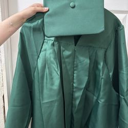 Green Cap & Gown W/ Black Stole
