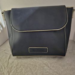 EUC VERA BRADLEY NAVY BLUE VEGAN LEATHER CROSSBODY