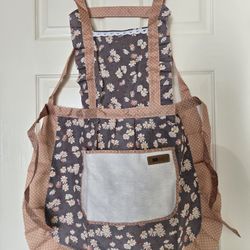 Old-fashioned Apron 