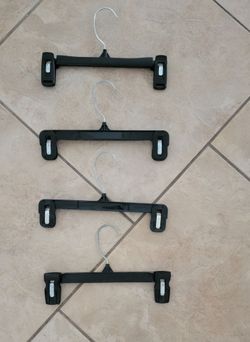50 kids hangers $10