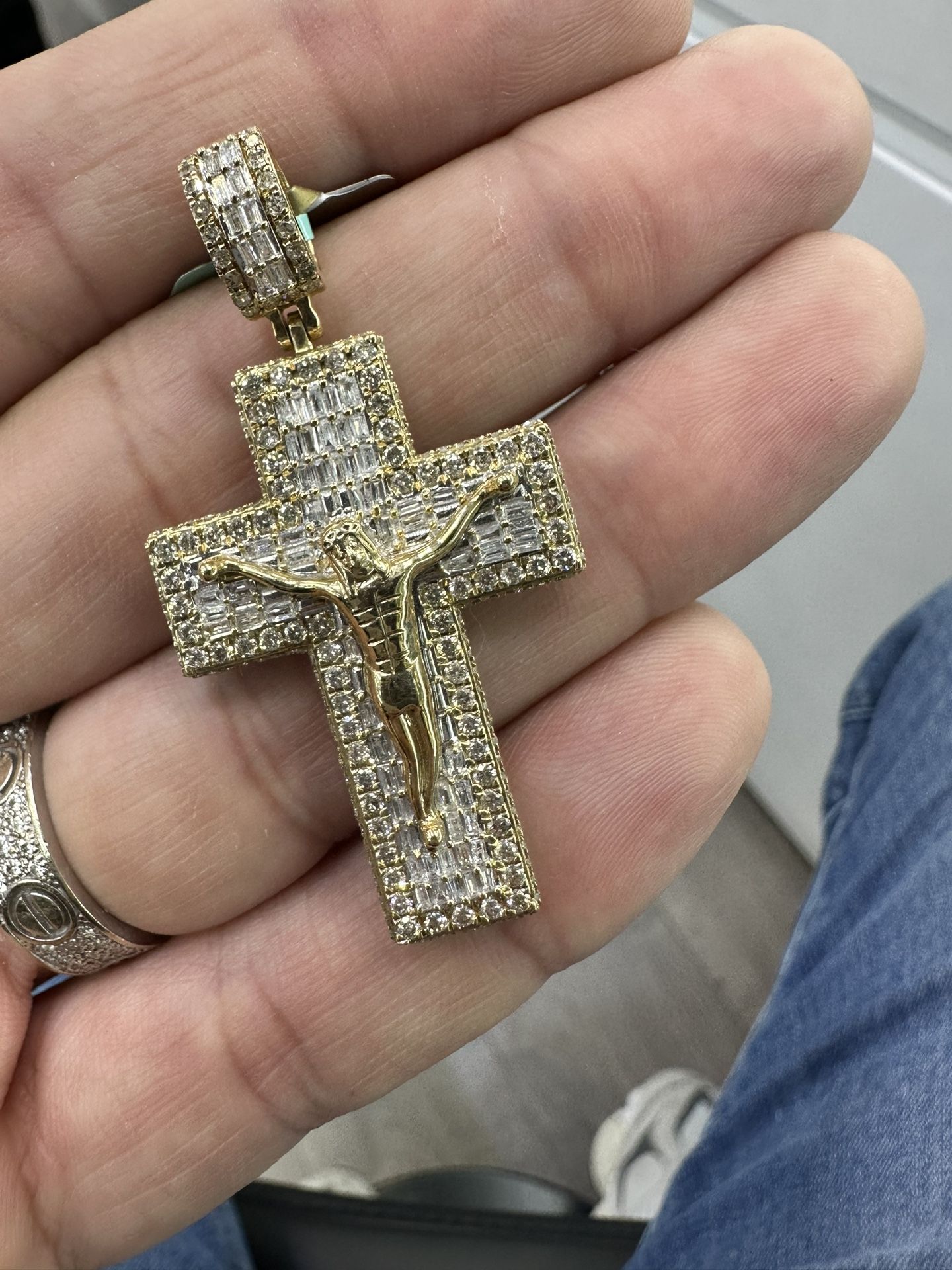 10k Jesus Cross Pendant With Natural Diamonds