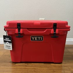 YETI 35 Hard Cooler Red