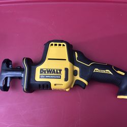 12 v saw dewalt 