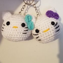 Hello Kitty Keychains.  Llaveros Tejidos A Mano 