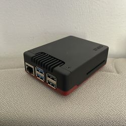 Custom Made Retro gaming Console For Sale! 2000 Games!