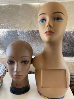 Mannequin for wigs