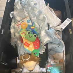 New Baby Clothes / Toys / Bath / Blankets 