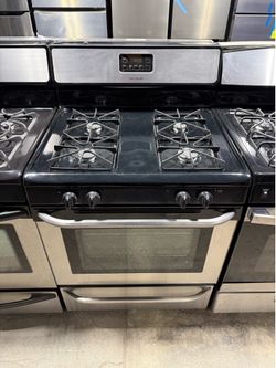 Frigidaire Stainless steel 4 burner range stove