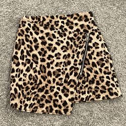 NWOT H&M Cheetah Print Skirt Size 2