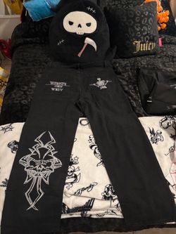Black jean pants