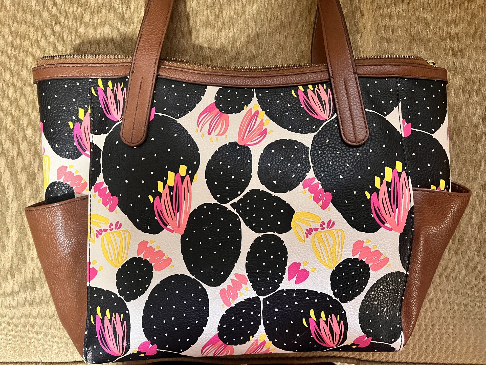 Fossil Tote Bag - Black & Pink Cactus